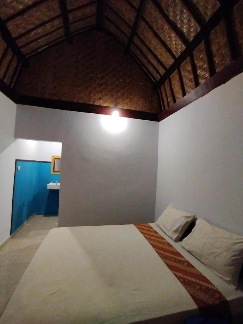 Diki Bungalows Kuta  Exteriör bild