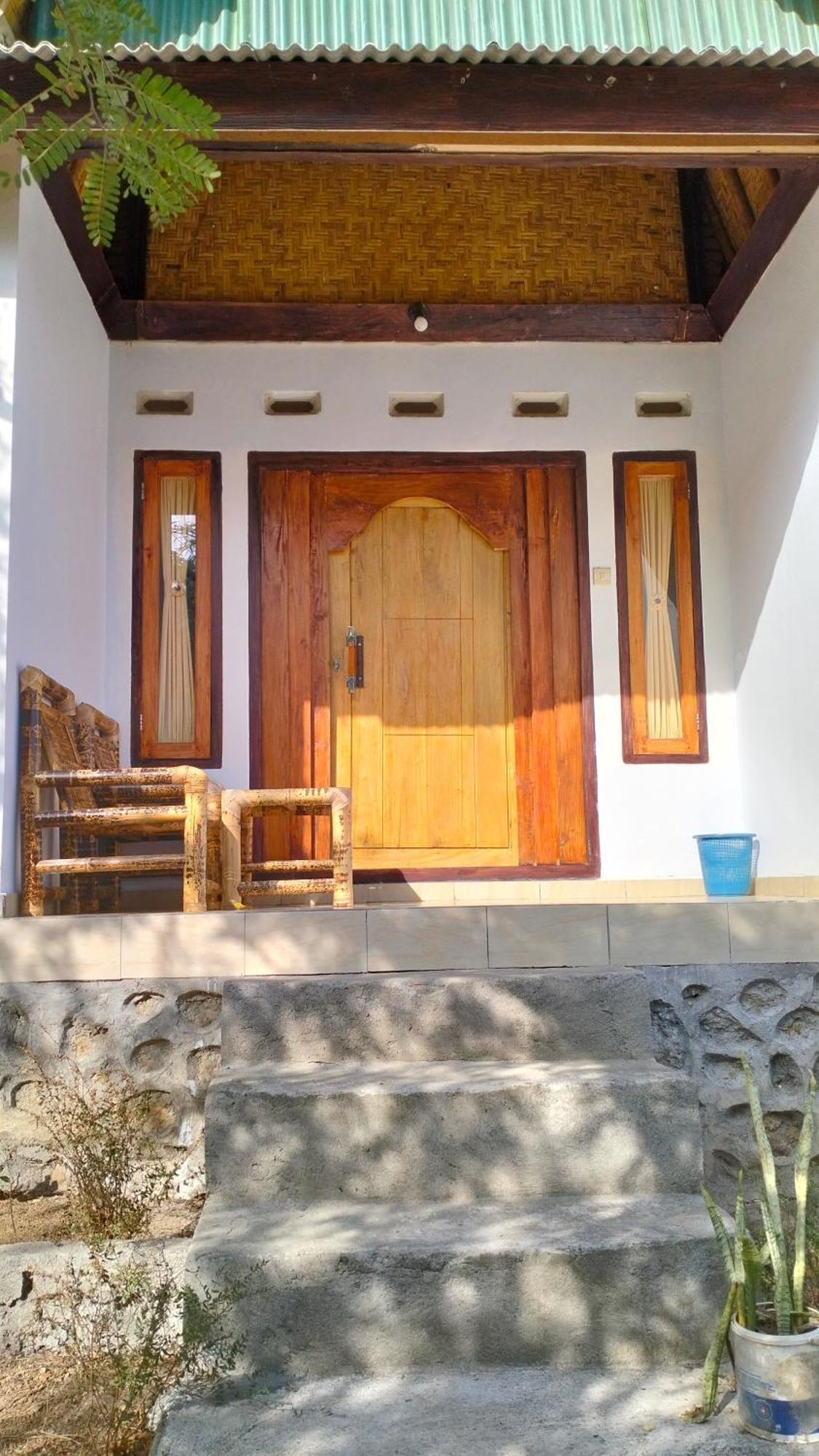 Diki Bungalows Kuta  Exteriör bild